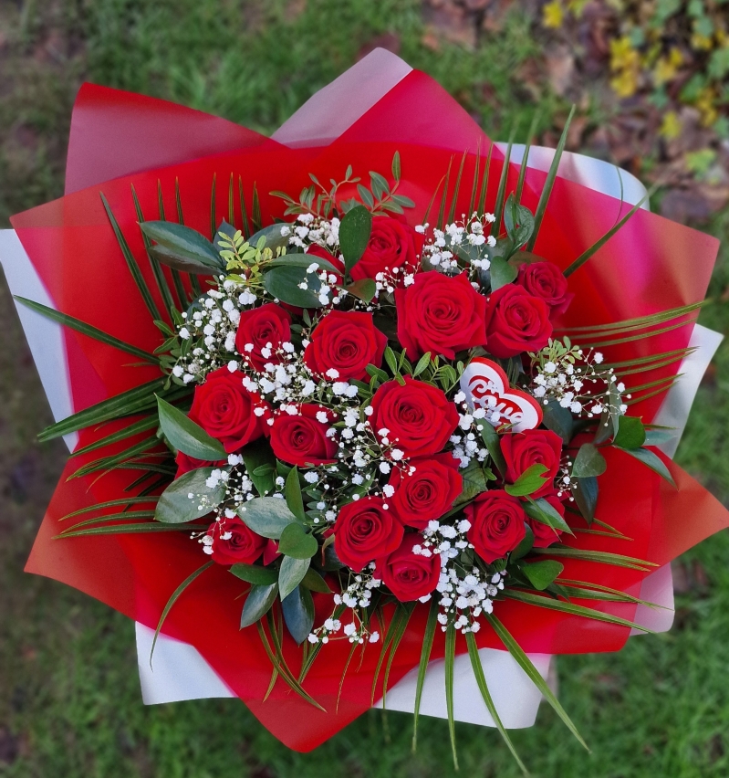 Best 12 Red Roses with Gypsophila