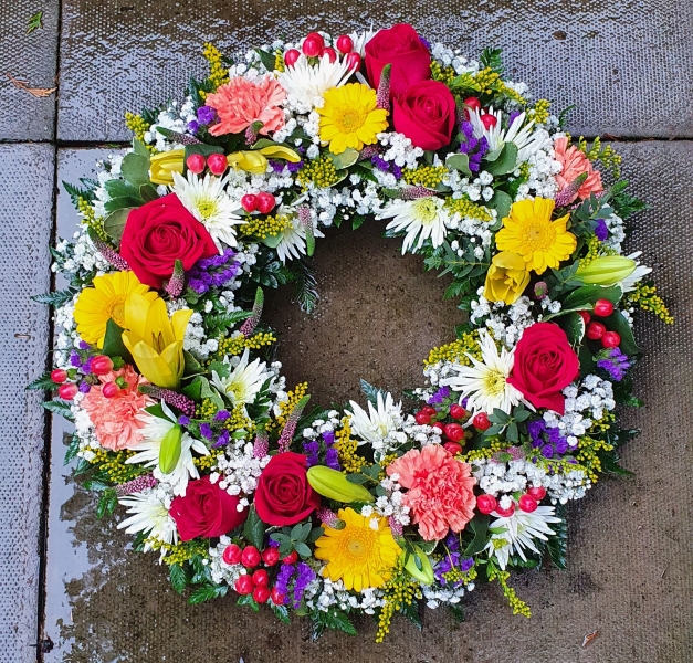 Open Mixed Wreath