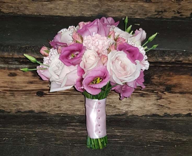 Wedding flowers Hand Tied